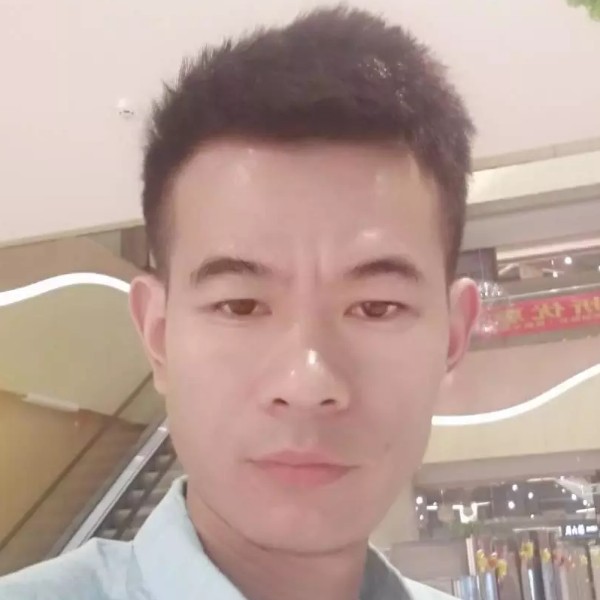 明媚爱半夏的照片