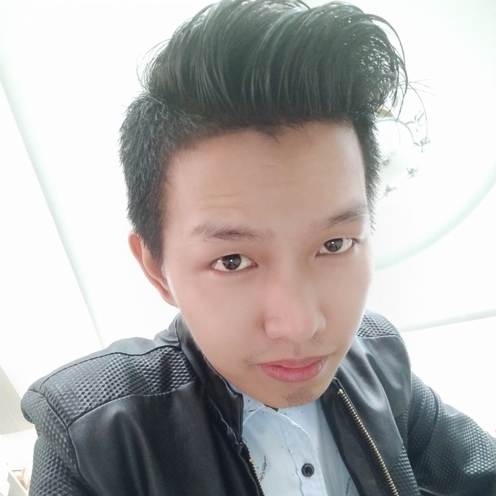 闭上眼睛的照片