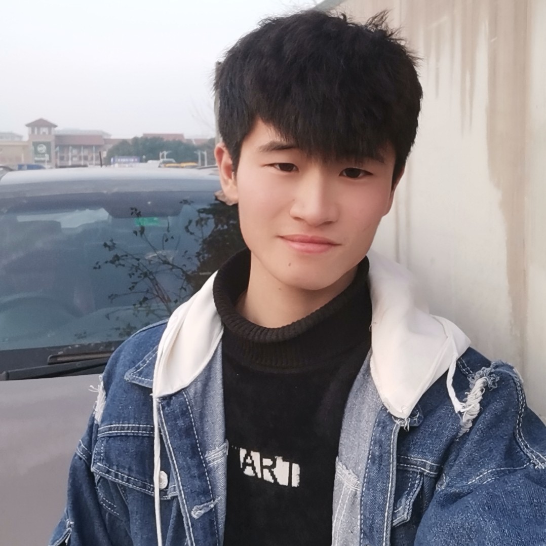 明理回眸的照片