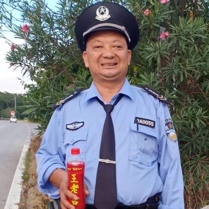 月亮相许烂漫的照片