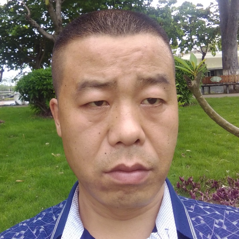 活泼的帽子的照片