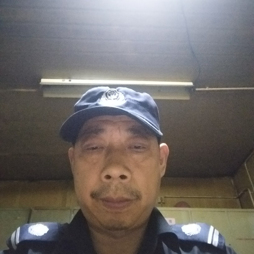 强健魔镜的照片