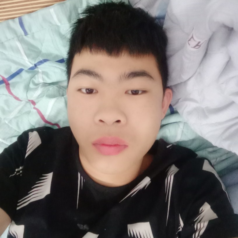 正直漫步晨曦的照片