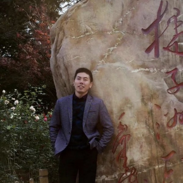 绝影愉快的照片