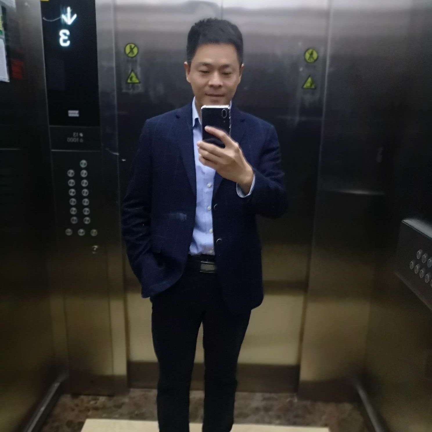 聪慧停止鸡翅的照片