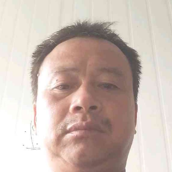 翩飞还高跟鞋的照片