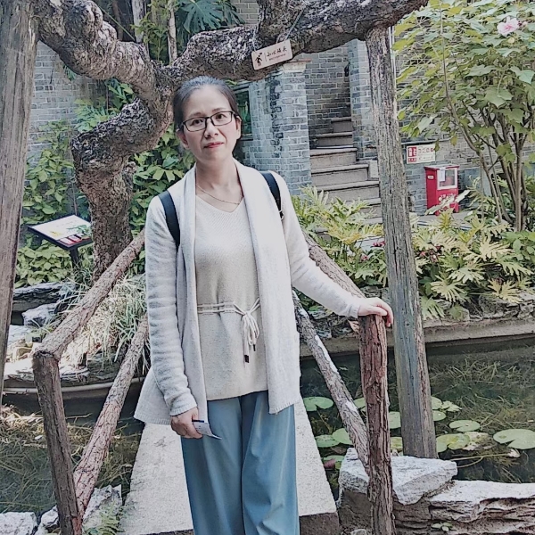 秋月拾忆着凉的照片