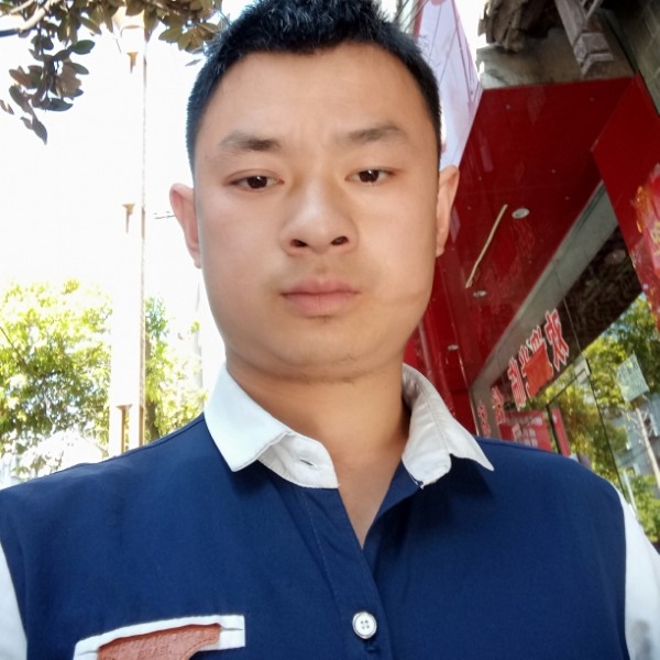 旧颜浅吻俏皮的照片