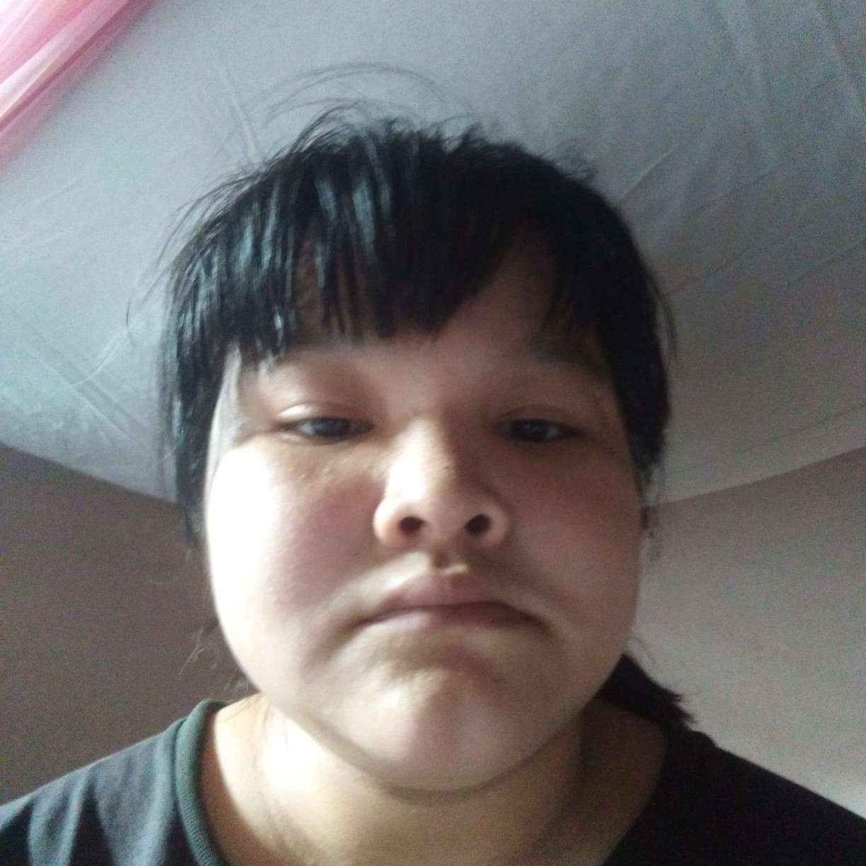 台灯用明亮的照片