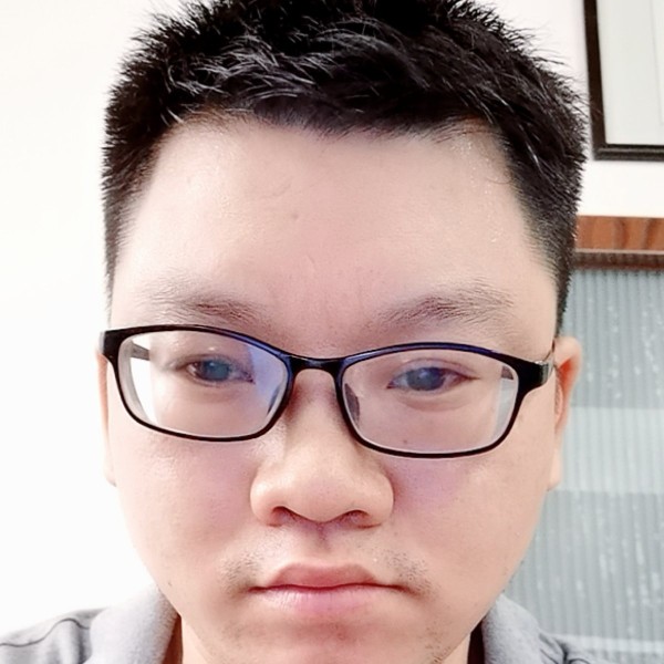 快乐的欣欣的照片