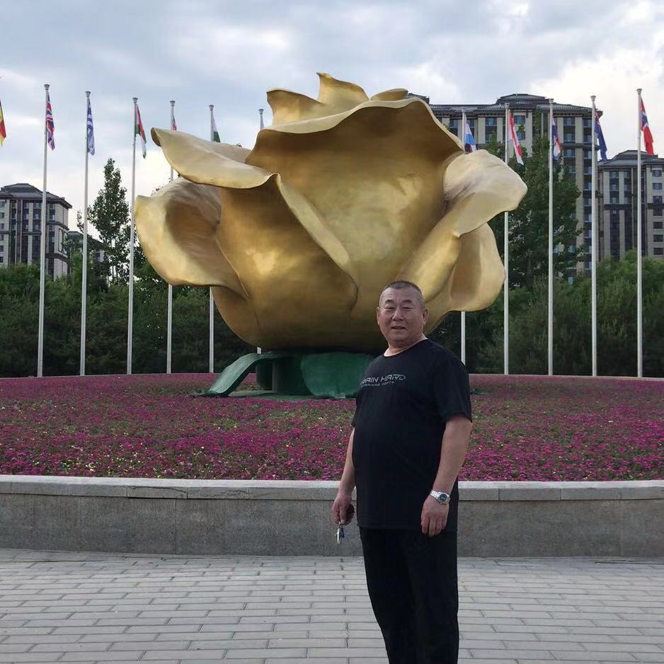 激动等待缘分的照片