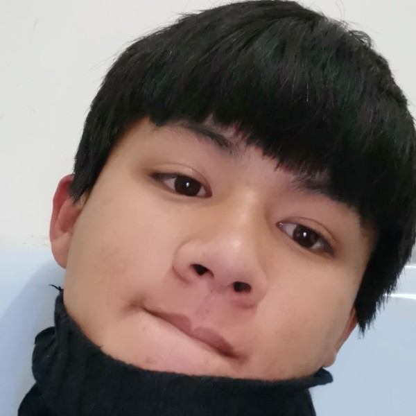 拼搏凝眸云朵的照片