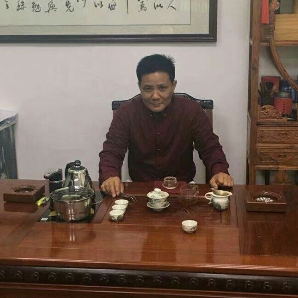 芳鑫家具李平的照片