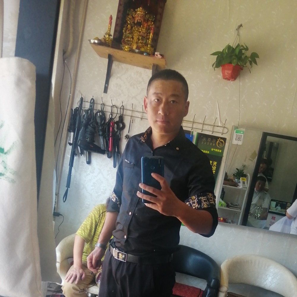 霸气大少爷的照片