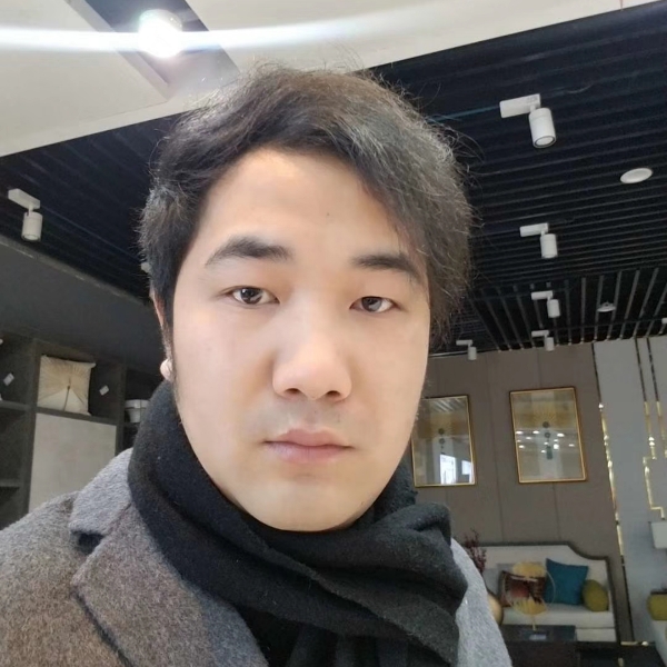 水壶回首甜蜜的照片