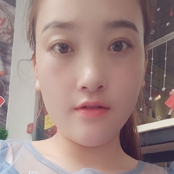 鲜燕的照片
