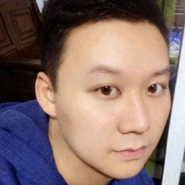关韦的照片