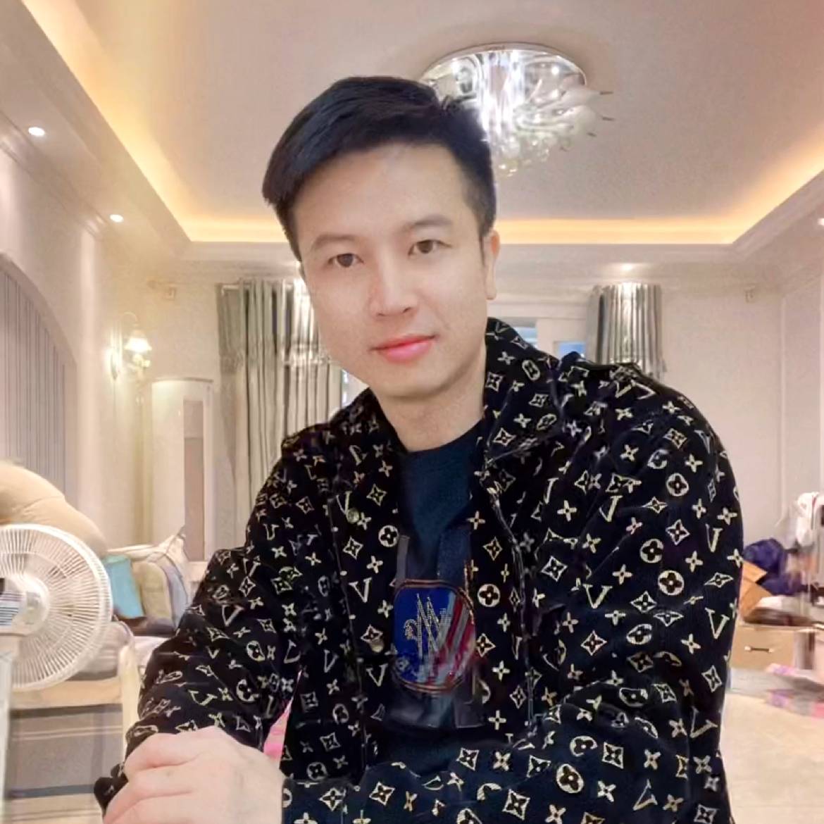 不在水里的鱼的照片