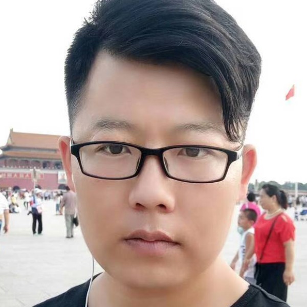 善良毛衣的照片