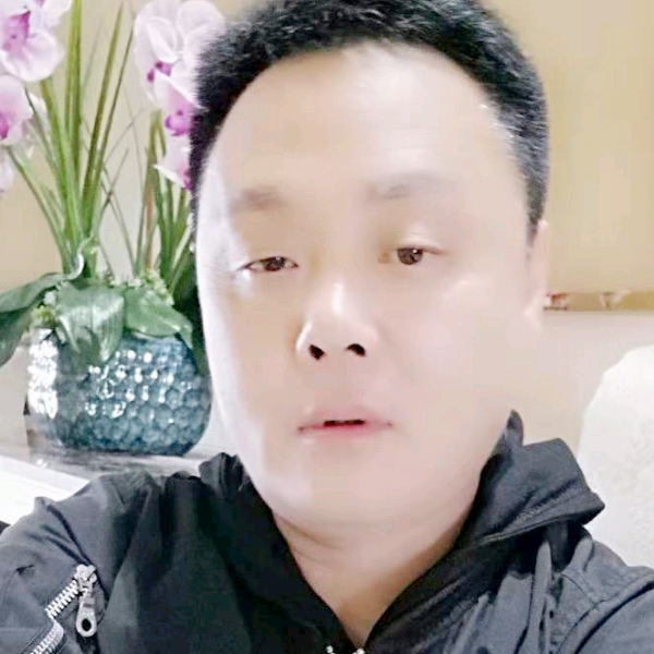 俭朴青琯的照片