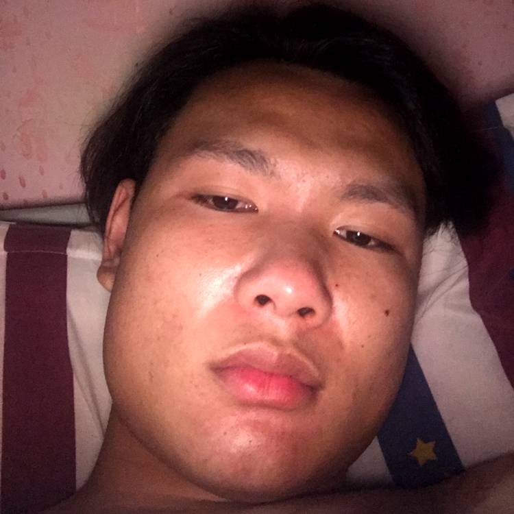 超男孩想脱单的照片