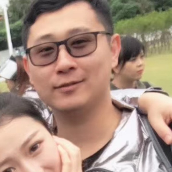 随风飘扬H的照片