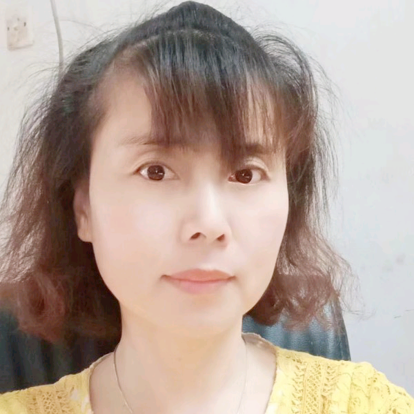 黄儿的照片