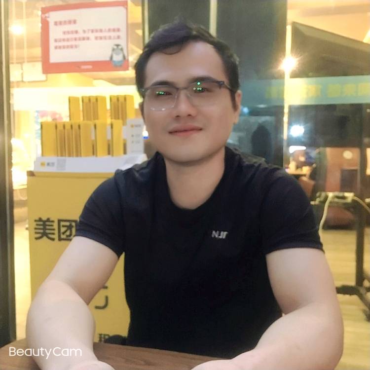 青琯寂夜的照片