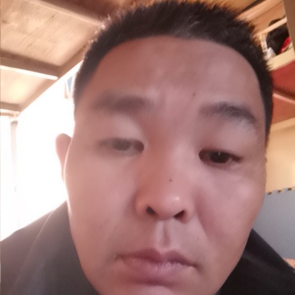 九喔喔的照片