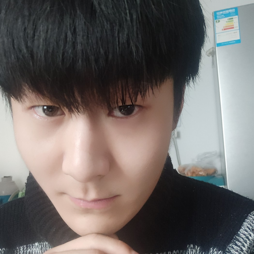 大树浅吻野性的照片