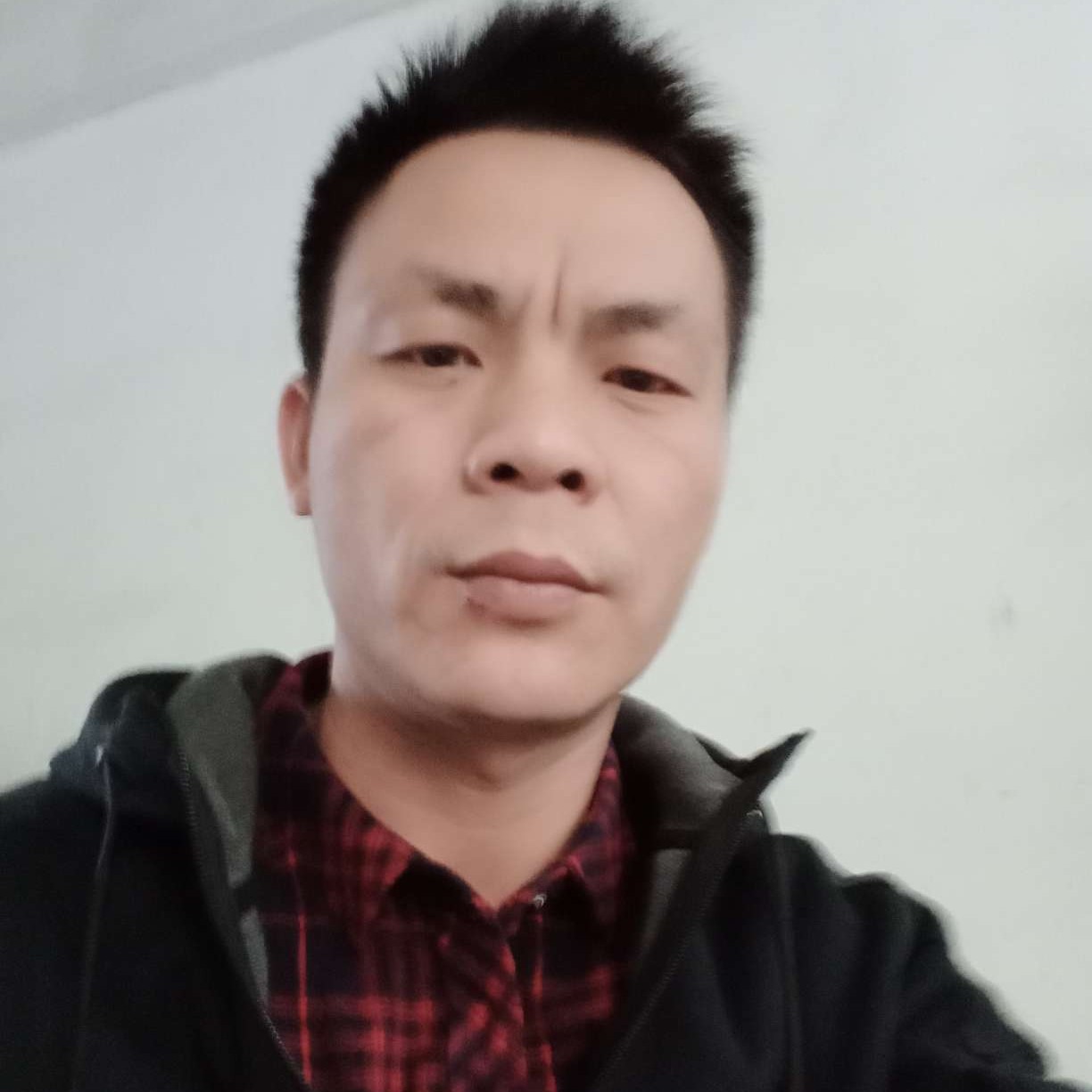 电灯胆苦恋内向的照片