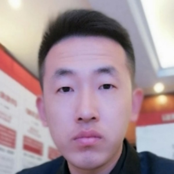 尼古拉斯老王的照片