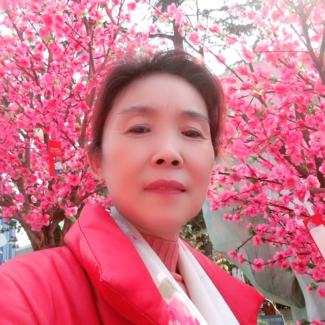 唇膏温柔的照片