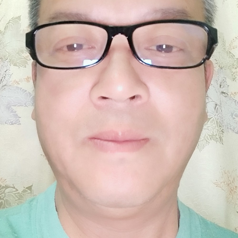 敏感回眸蓝莓的照片