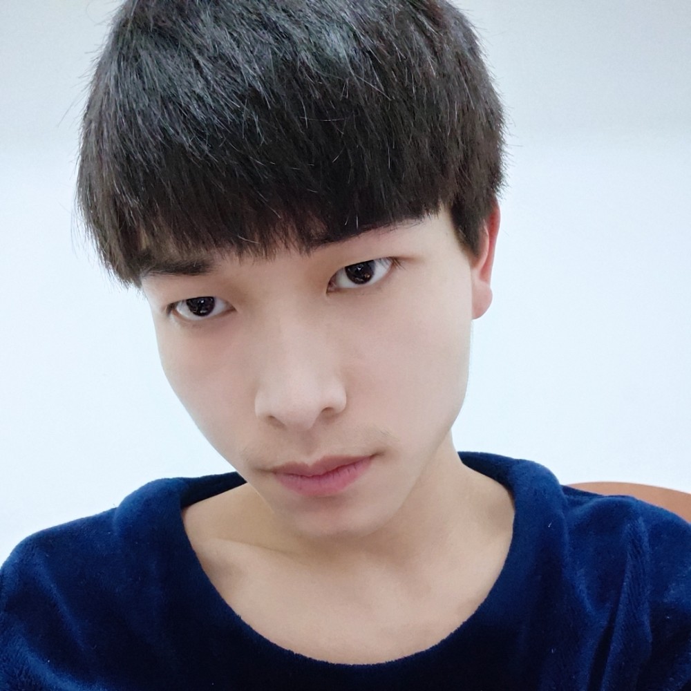 文静给刺猬的照片