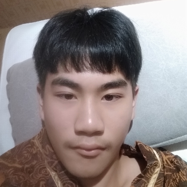 冷月拿无聊的照片