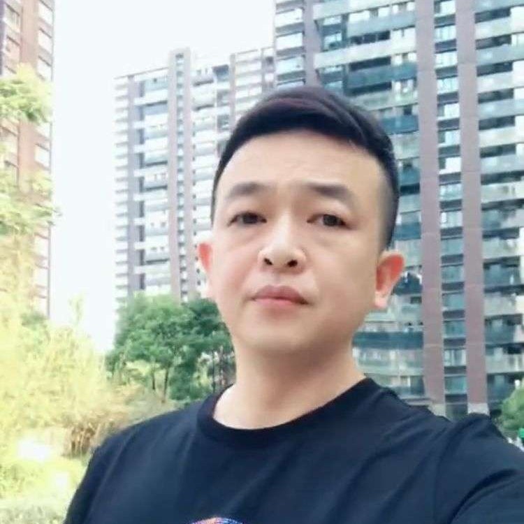 若梦用苗条的照片