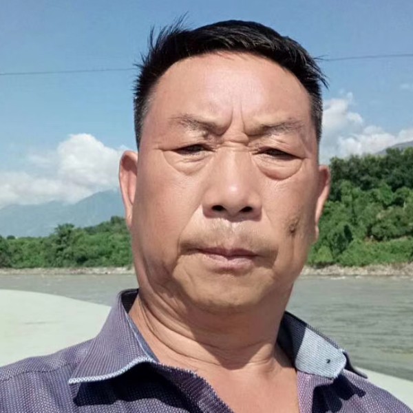 高兴愿水影的照片
