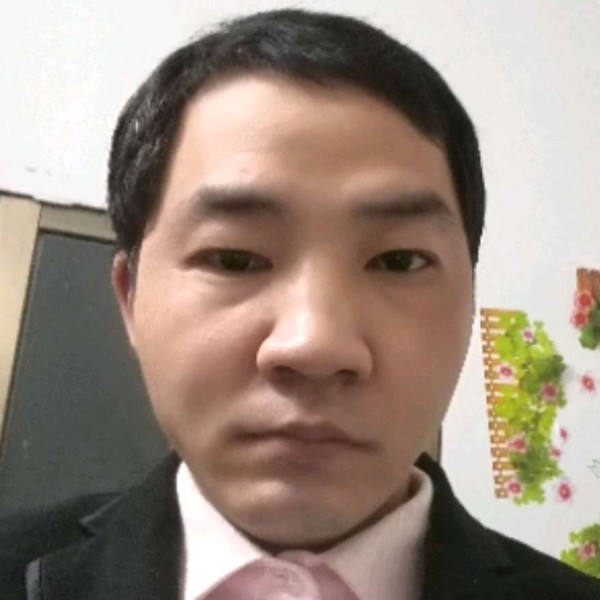羞涩挽手红尘的照片