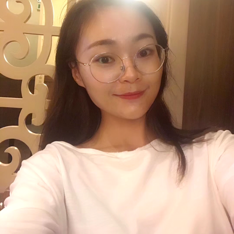 水影吃醋细心的照片