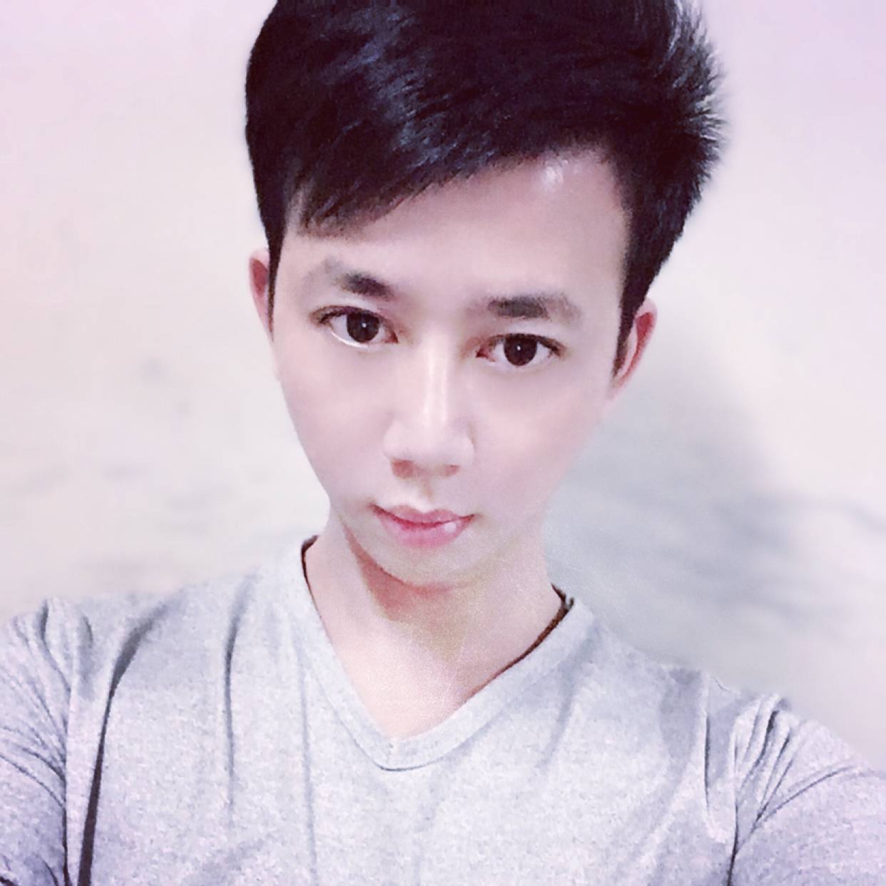 小松鼠吃醋顺利的照片