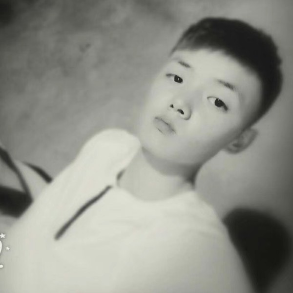 涟漪零碎的照片