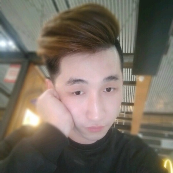 情系半生丶的照片