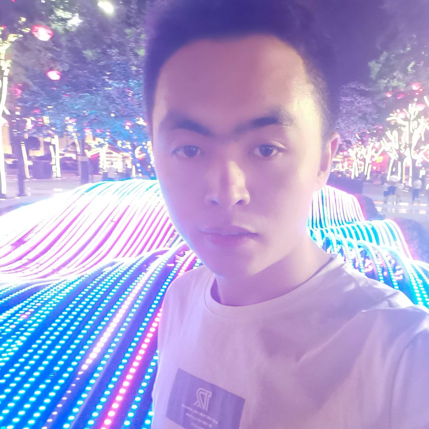 楼房請大方的照片