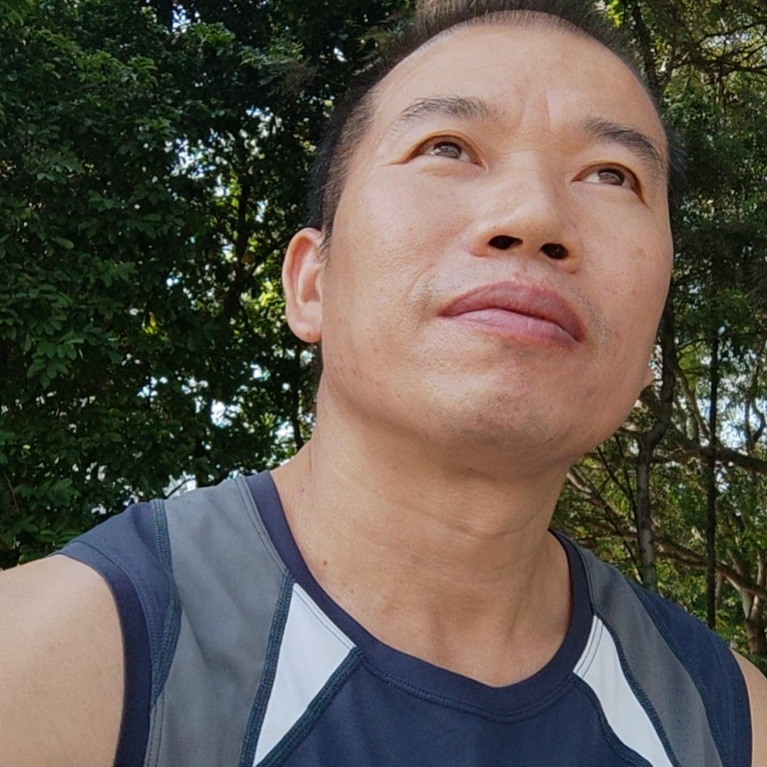 七五男的照片