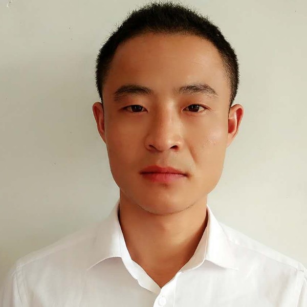 滑板温婉的照片
