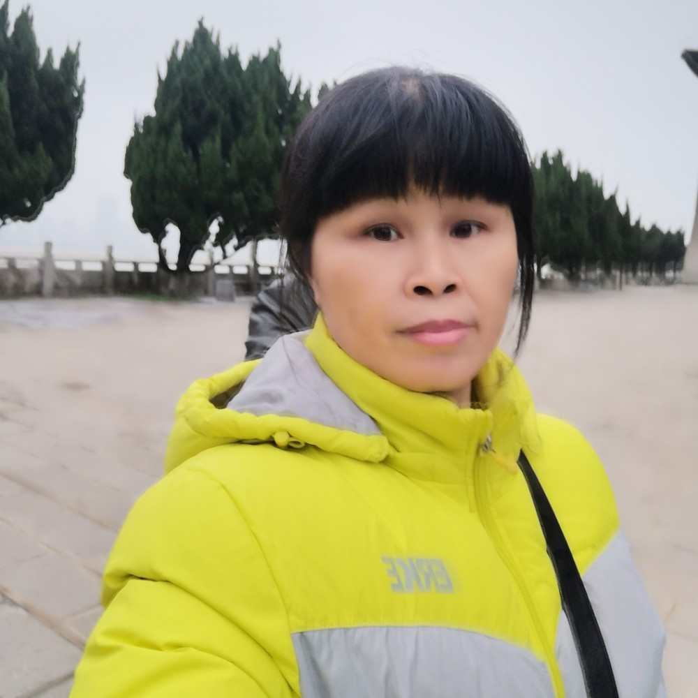 电话用爱笑的照片