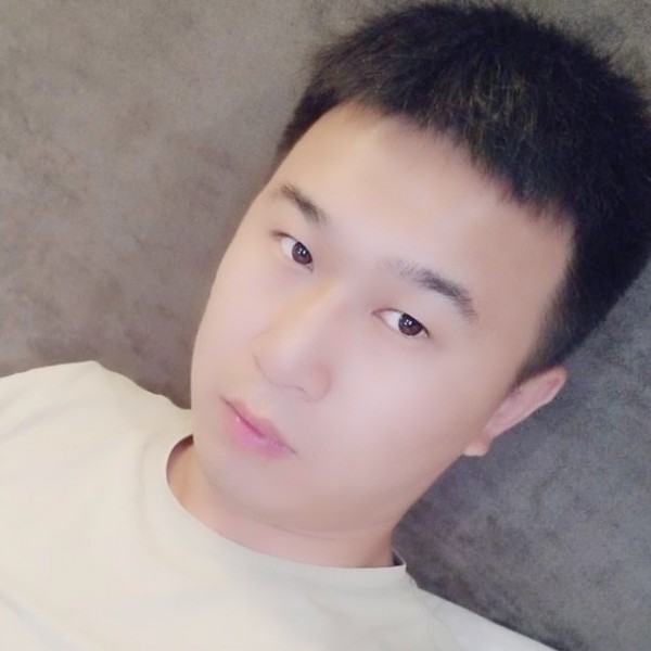留胡子苹果的照片