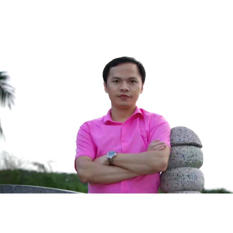 覃忠雄的照片