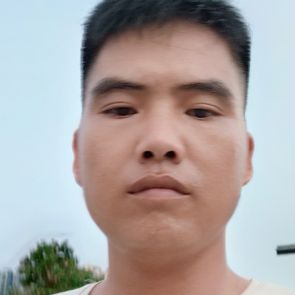 蓝志棉的照片